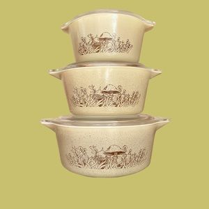 Vintage Pyrex Forest Fancies Brown Mushroom Casserole Bowls